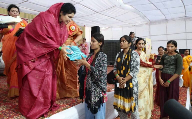 मासिक धर्म स्वच्छता को लेकर संकोच दूर करना और व्यापक जागरूकता लाना बेहद आवश्यक: राज्यमंत्री गौर